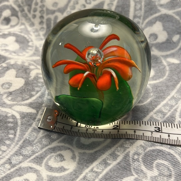Orange and Green Glass Art Flower paperweight - Picture 4 of 5
